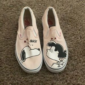 Snoopy women’s vans